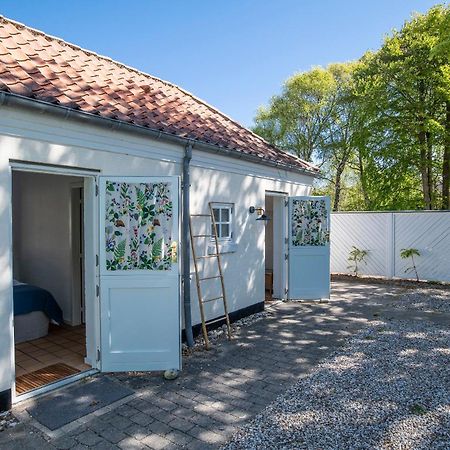 Villa Strand Hornbæk Buitenkant foto
